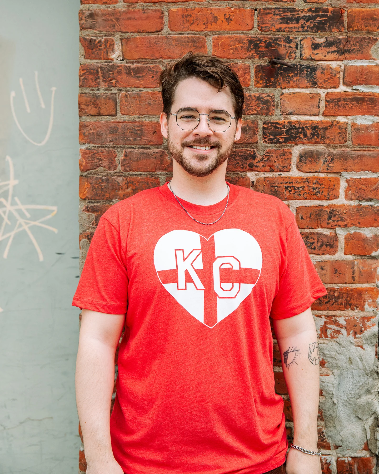 England KC Heart Heather Red T-Shirt - Image 2