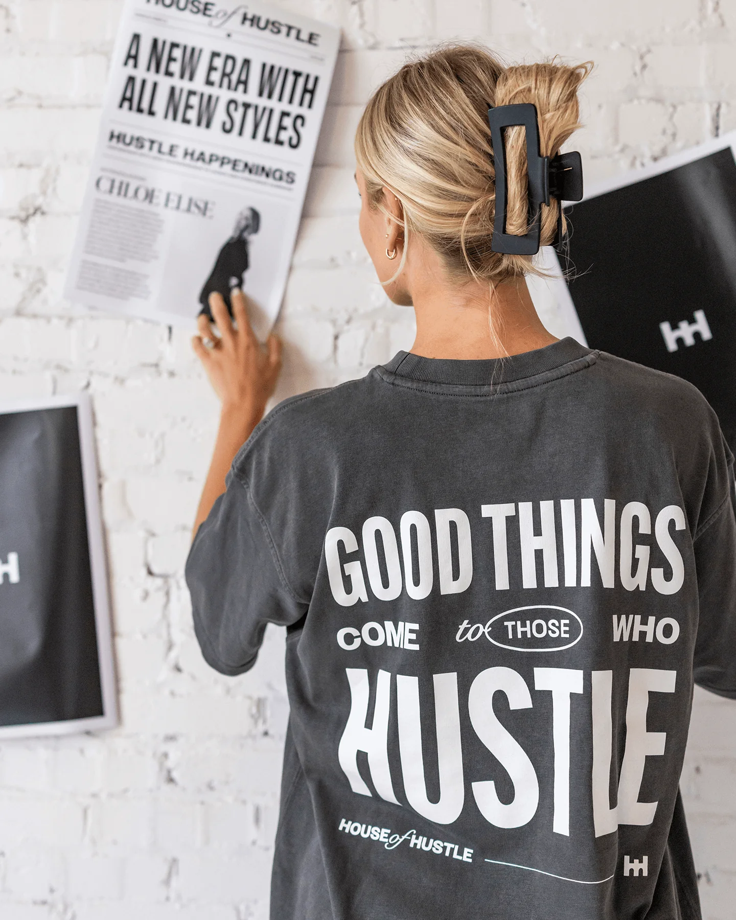 Good Things Come to Those Who Hustle Pigment Black Street Tee - Image 4