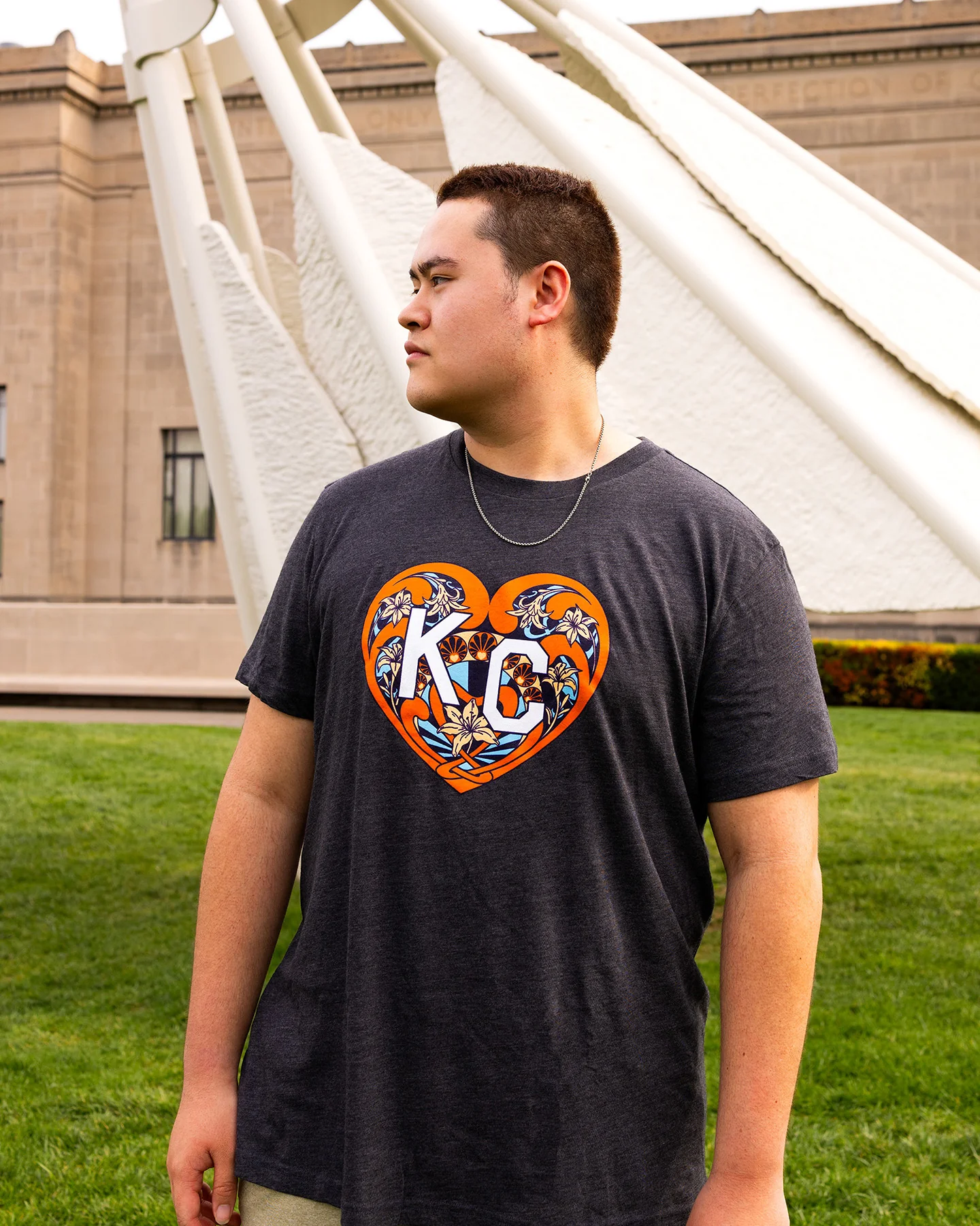 Nelson Atkins Art Nouveau KC Heart Black T-Shirt - Image 2